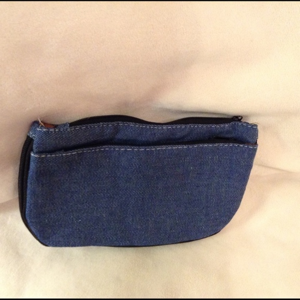 COSMETIC BAG ✨✨✨ - Picture 3 of 4